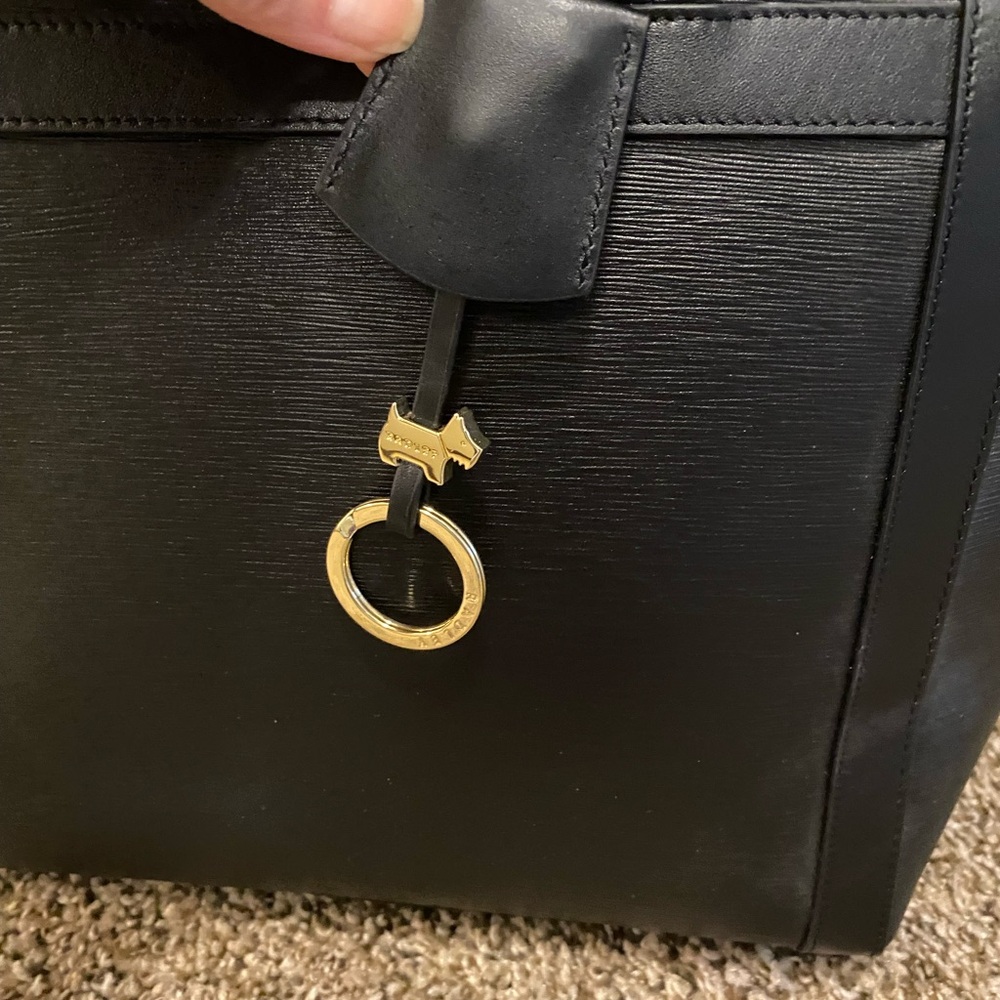 Radley London Elegant Black Tote Bag - Picture 3 of 12